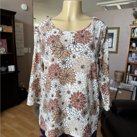 Emily Daniels brown, tan & white 3/4 sleeves blouse-size L - Picture 6 of 9